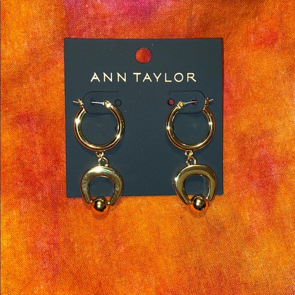 ANN TAYLOR LINKED DROP PIERCED EARRINGS